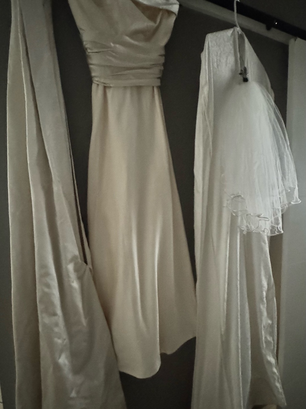 Pricilla of Boston Classic Vintage Satin Ivory Women’s strapless wedding  dress